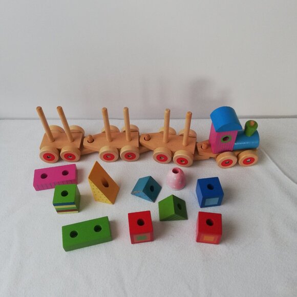 Mellissa & Doug Wooden Stacking Train Toy - Picture 6 of 6
